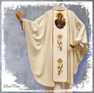 Ornat maryjny - Królowa nieba i ziemi.