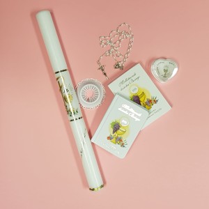 Zestaw komunijny dla dziewczynki.