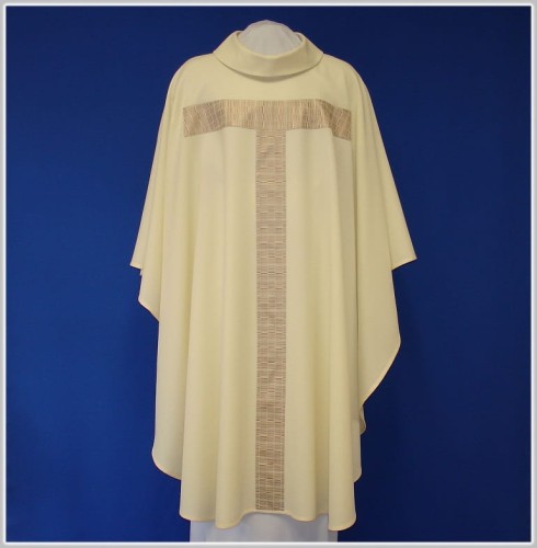 Ornat kremowy z tałką - przód...jpg